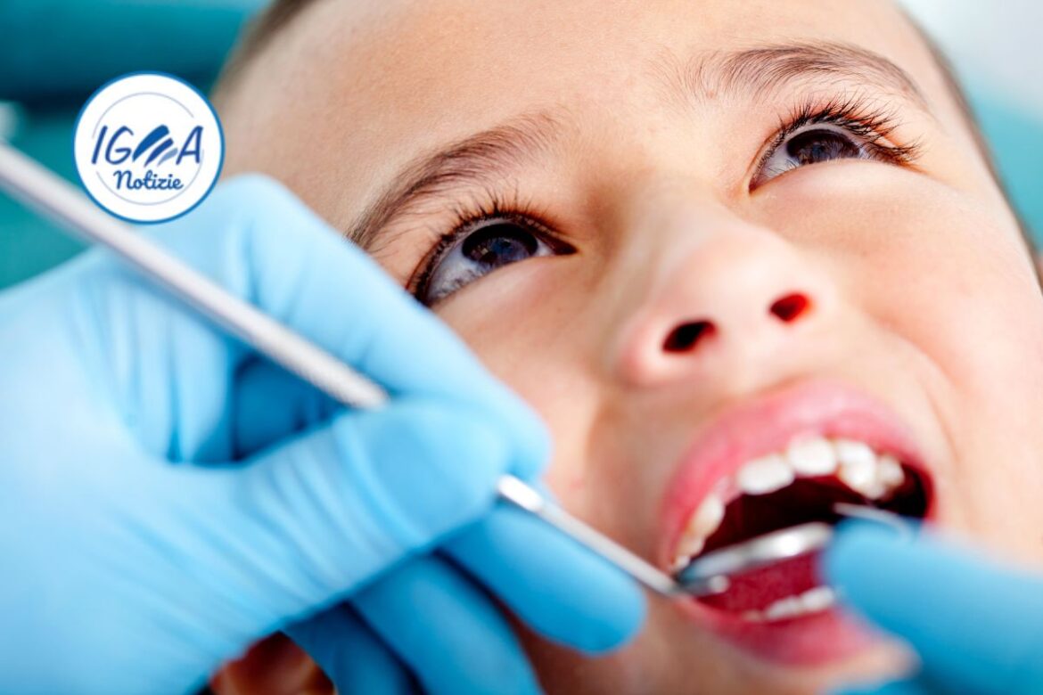 La prima visita dal dentista per bambini: consigli, procedure e preparazione