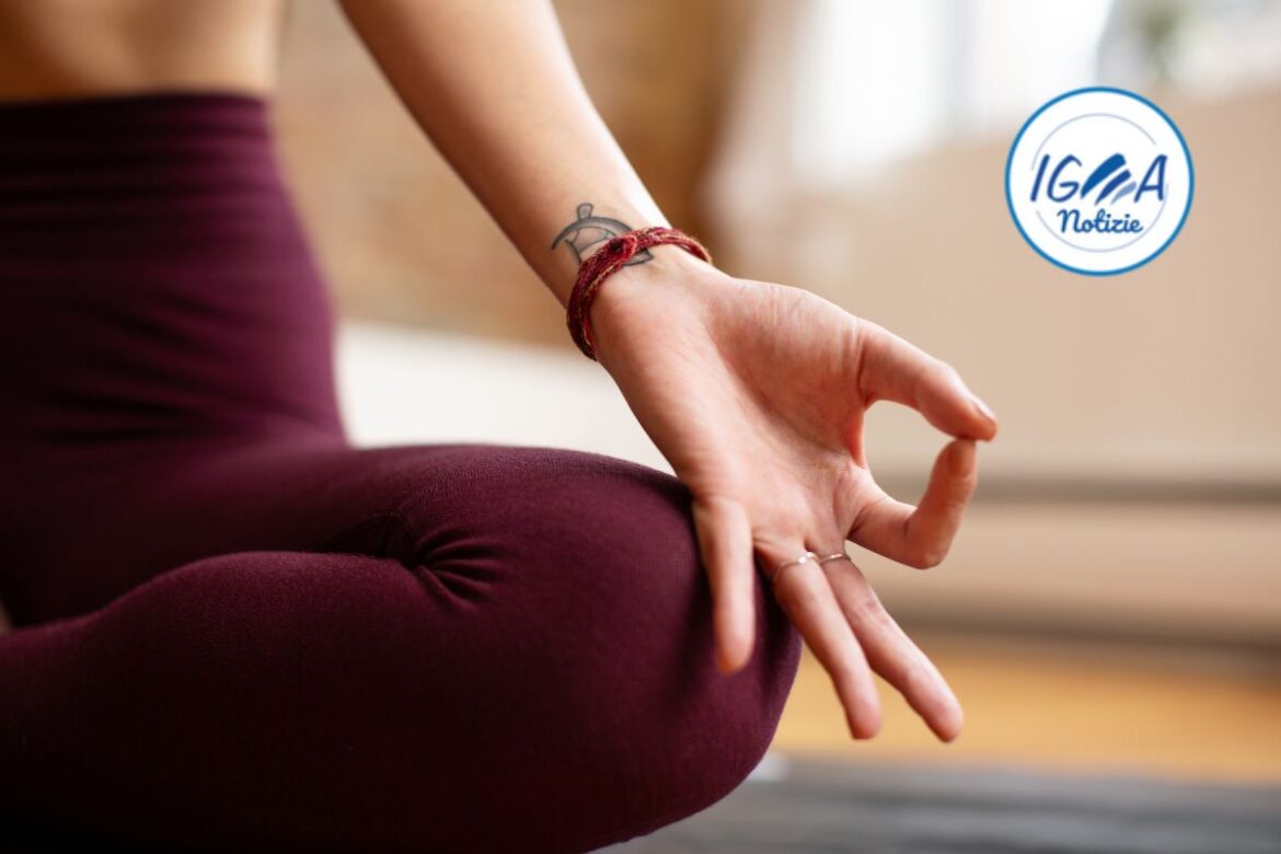 Yoga per principianti: guida completa alle posizioni base da praticare a casa